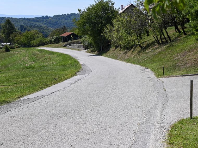 mo-krsko, cesta-na-zdole