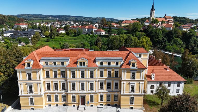 negovalna-bolnisnica-julija-otvoritev