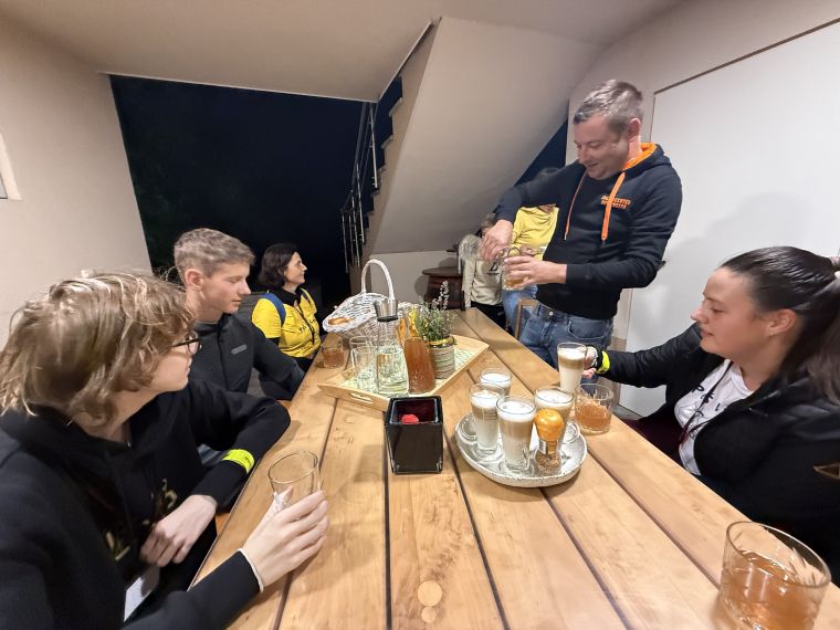 dijaki-strojne-sole-novo-mesto-pes-v-solo