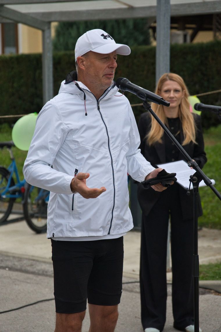 kolo-je-bicikl-kolesarjenje-brez-meja