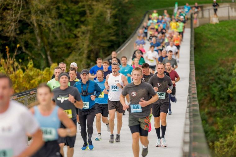 novomeski-polmaraton