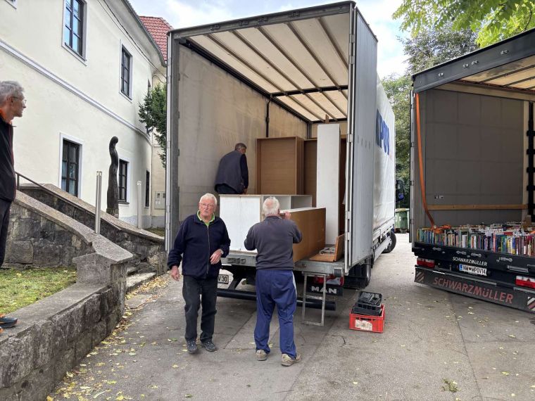 knjiznica-dolenjske-toplice