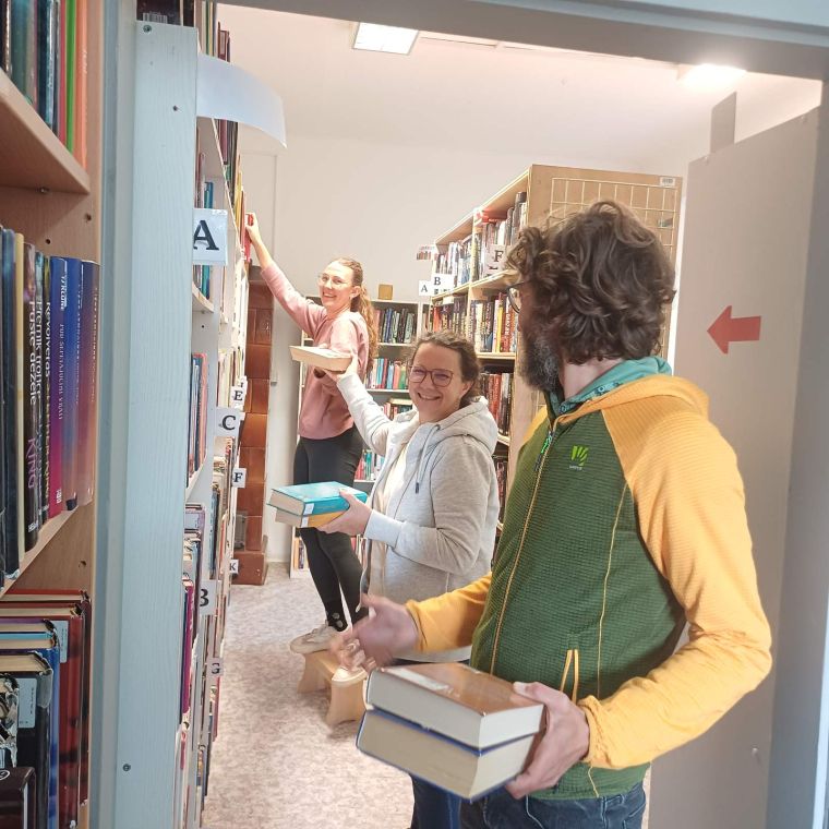 knjiznica-dolenjske-toplice