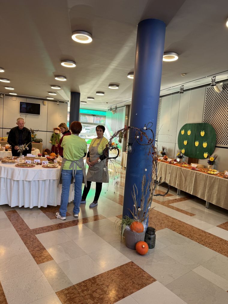 24-praznik-topliskega-jabolka