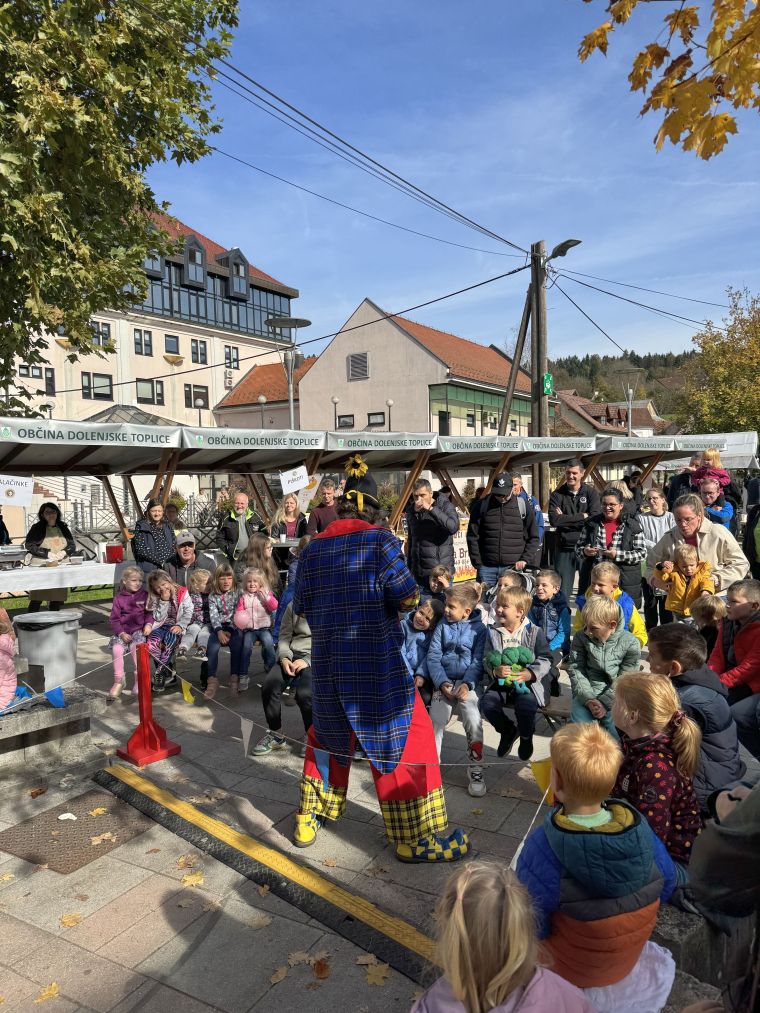 24-praznik-topliskega-jabolka