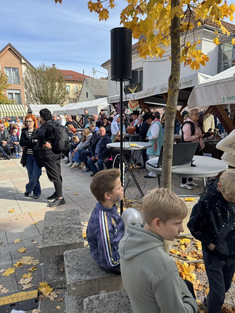 24-praznik-topliskega-jabolka