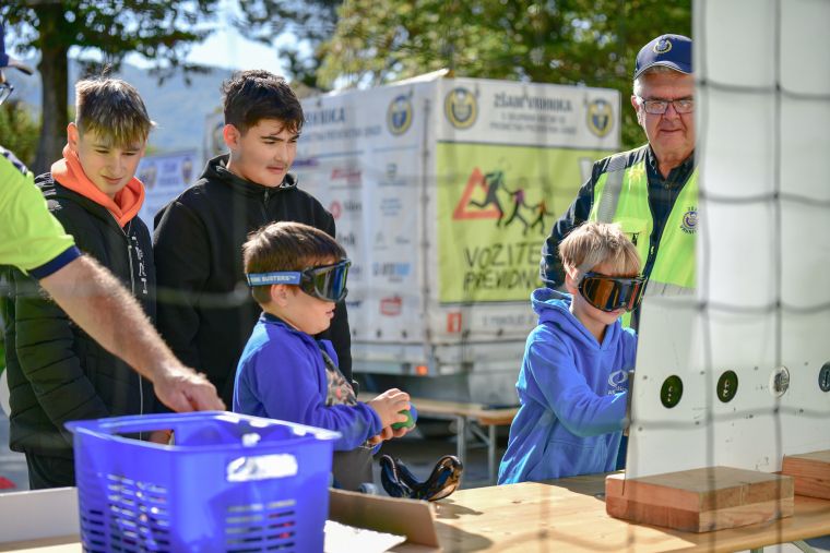 kolo-je-bicikl-kolesarjenje-brez-meja