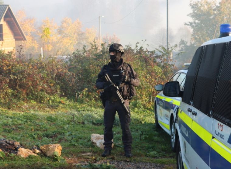 romsko naselje Žabjak, policija