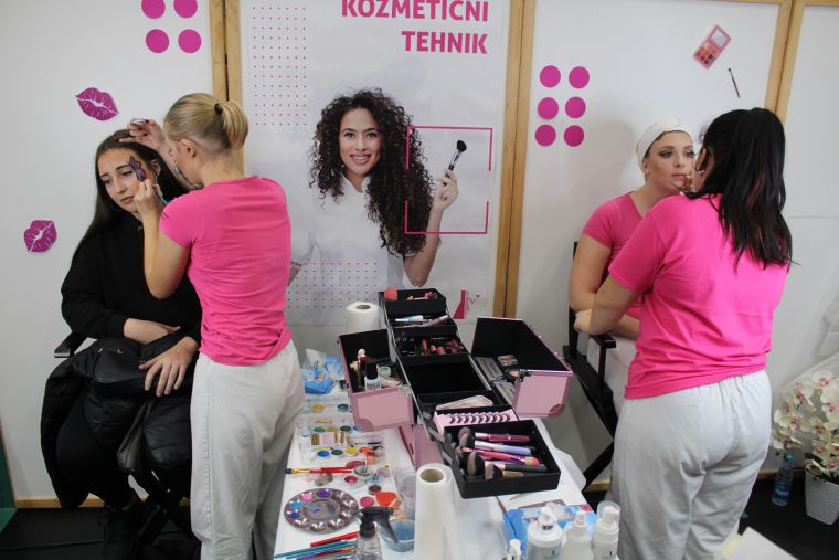 kozmetični tehnik (2)