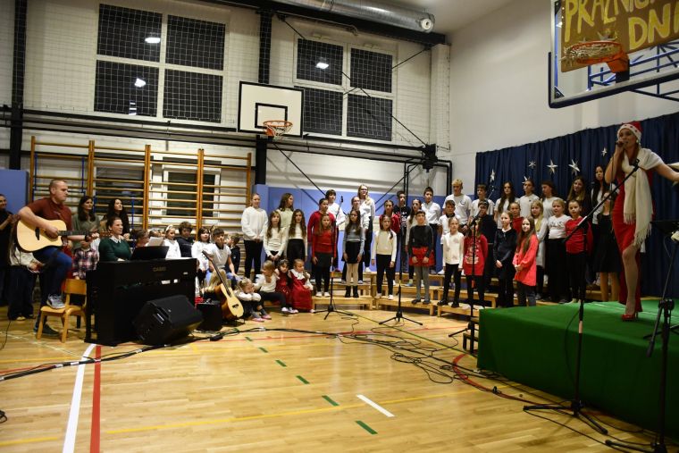 zvok-praznicnih-dni, os-otocec