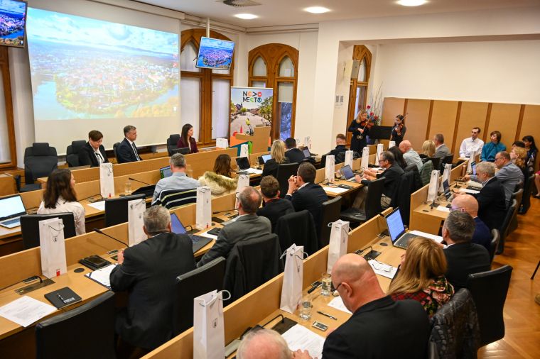 monm december 2025 (3)