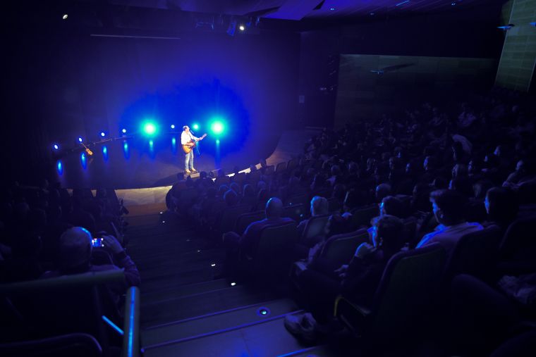 smeholoranje-stand-up-vecer
