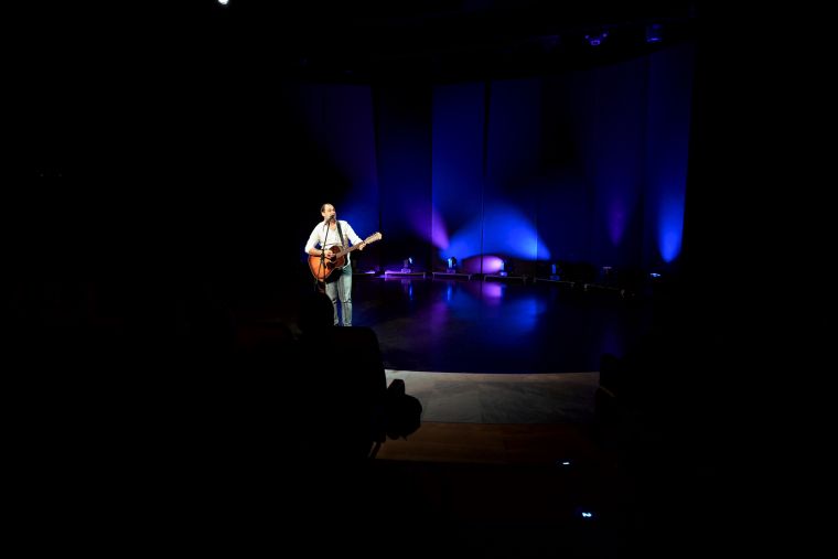 smeholoranje-stand-up-vecer