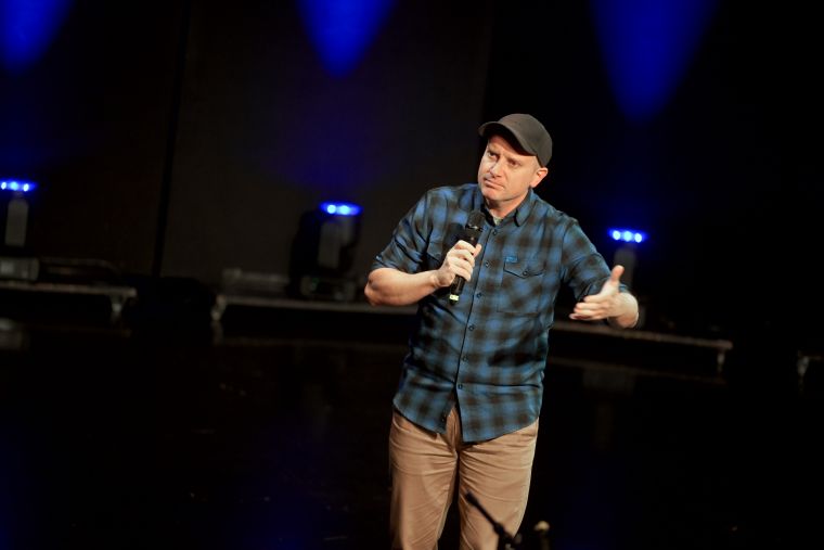 smeholoranje-stand-up-vecer