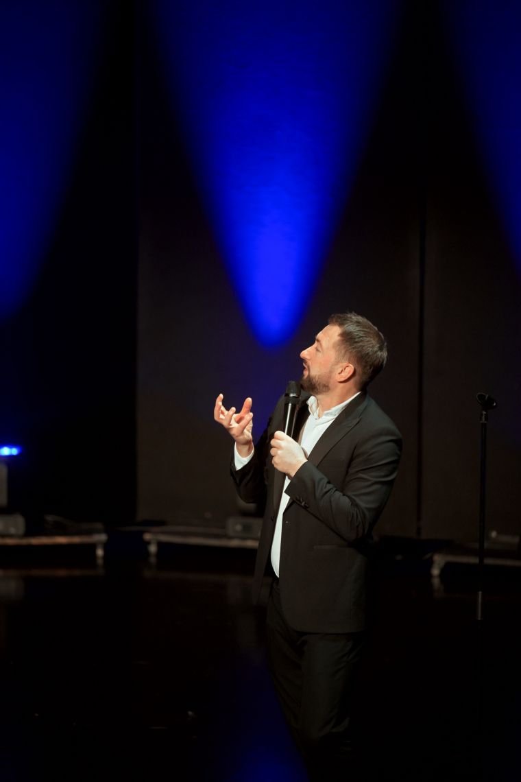 smeholoranje-stand-up-vecer