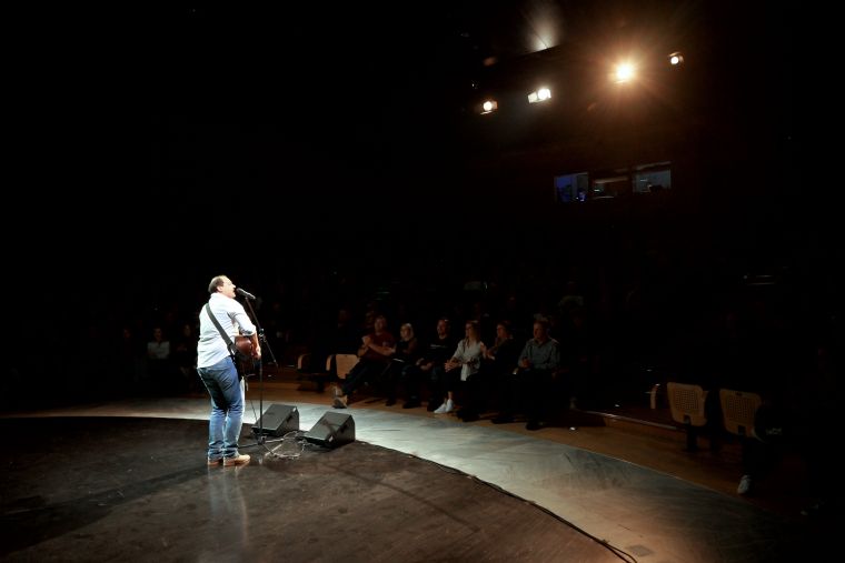 smeholoranje-stand-up-vecer