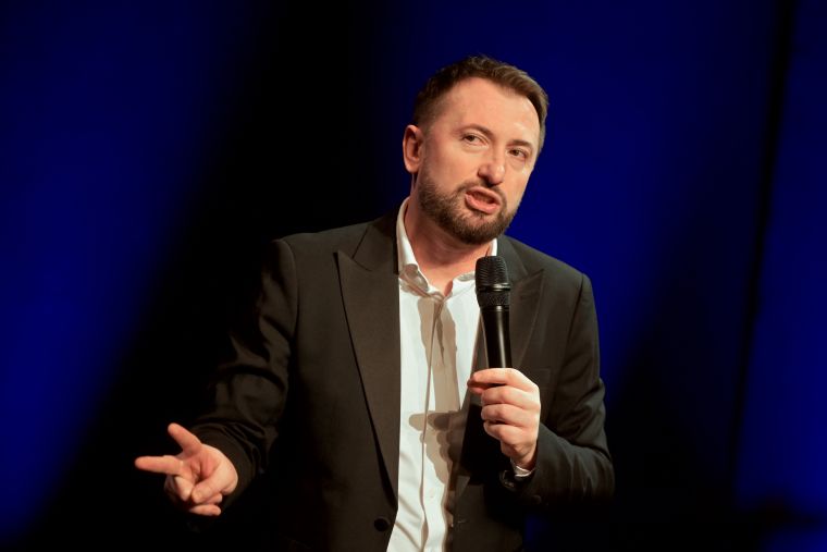 smeholoranje-stand-up-vecer