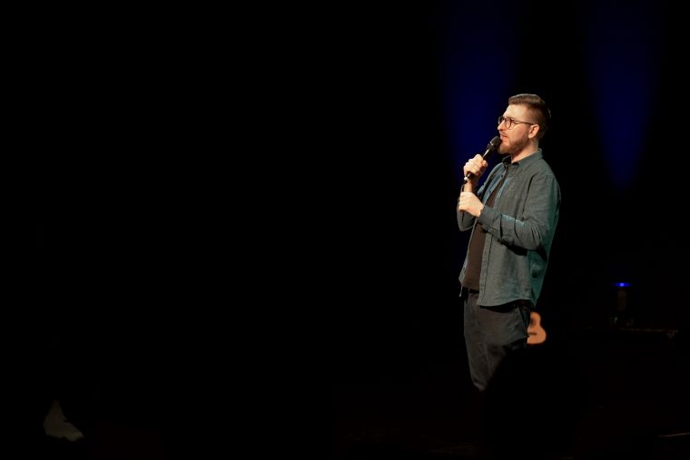 smeholoranje-stand-up-vecer