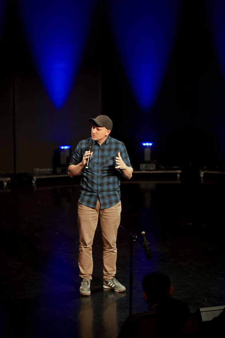 smeholoranje-stand-up-vecer