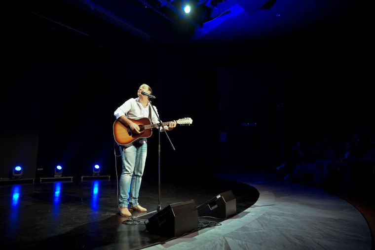 smeholoranje-stand-up-vecer