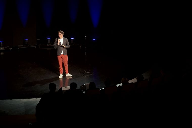 smeholoranje-stand-up-vecer
