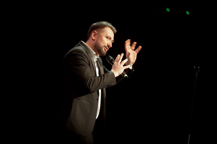 smeholoranje-stand-up-vecer