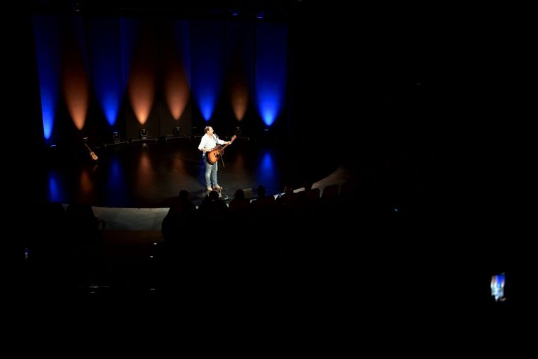 smeholoranje-stand-up-vecer