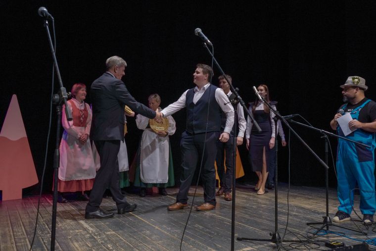 19-novoletni-festival-narodnozabavne-glasbe