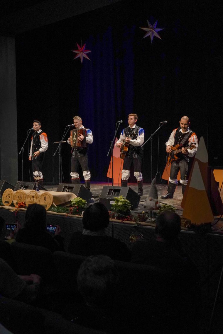 19-novoletni-festival-narodnozabavne-glasbe