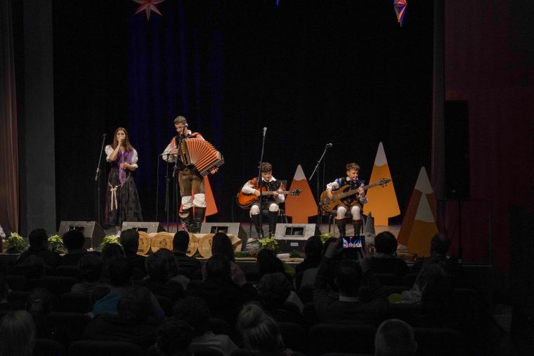 19-novoletni-festival-narodnozabavne-glasbe