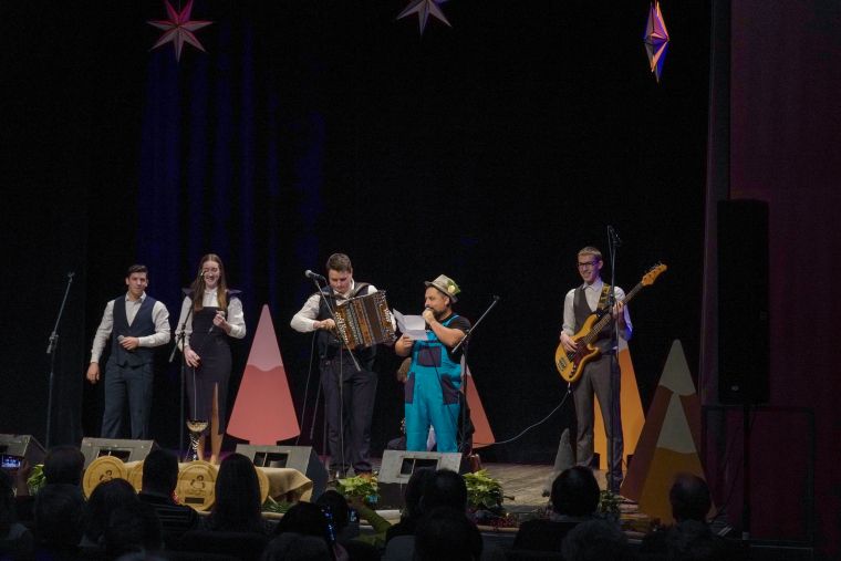 19-novoletni-festival-narodnozabavne-glasbe