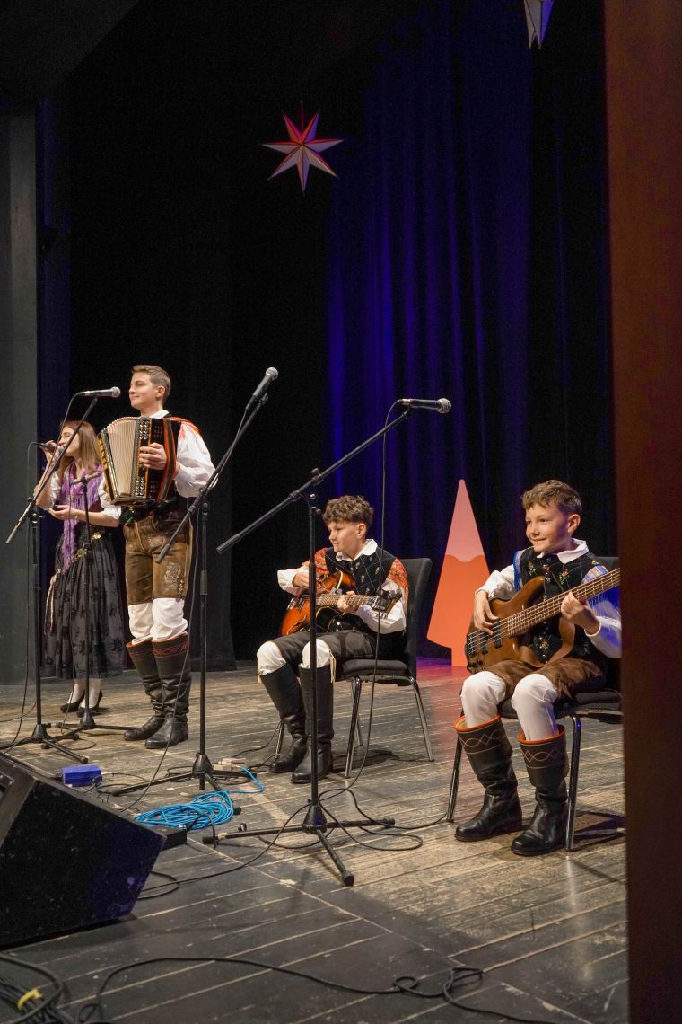 19-novoletni-festival-narodnozabavne-glasbe