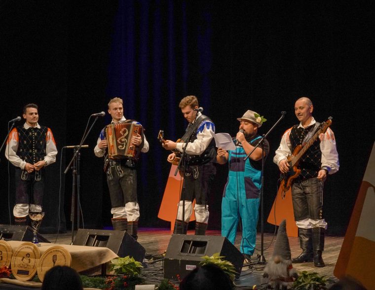 19-novoletni-festival-narodnozabavne-glasbe