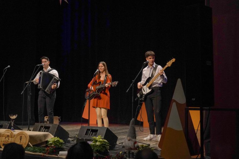 19-novoletni-festival-narodnozabavne-glasbe