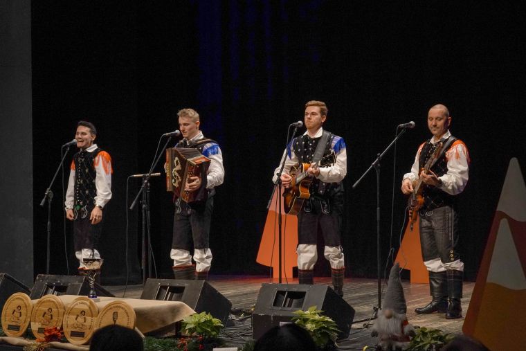 19-novoletni-festival-narodnozabavne-glasbe