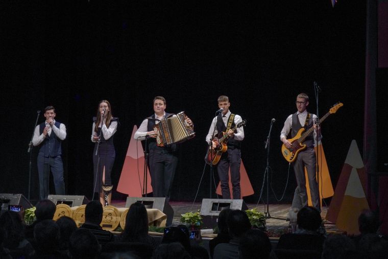 19-novoletni-festival-narodnozabavne-glasbe