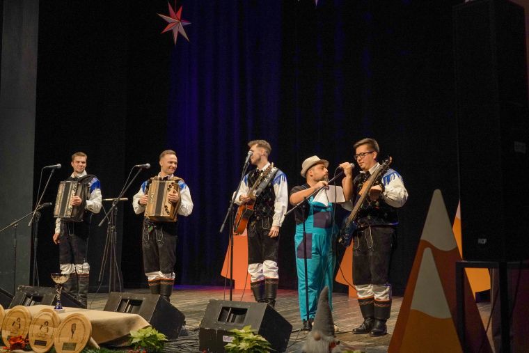 19-novoletni-festival-narodnozabavne-glasbe