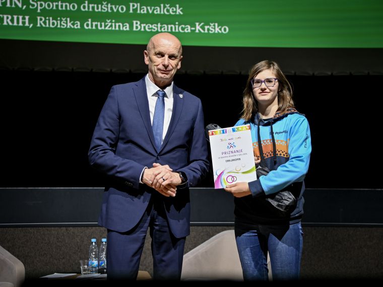 sprejem, mo-krsko