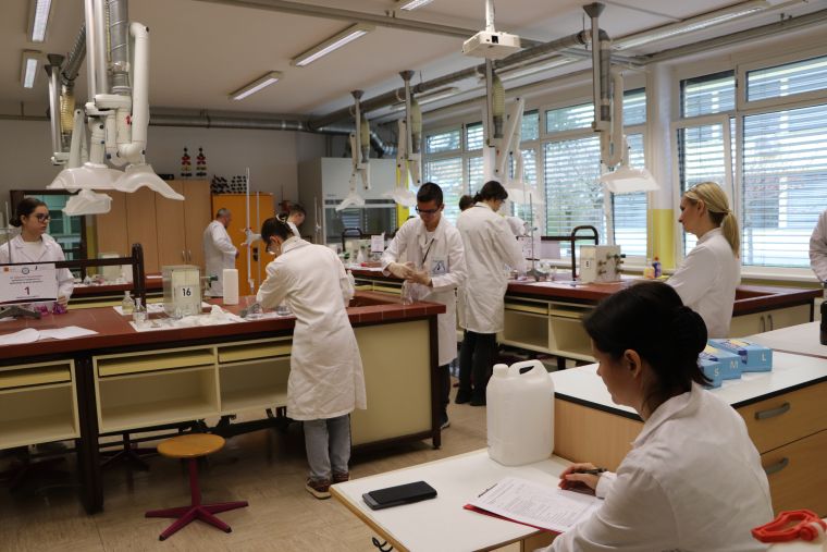 Laboratorij1