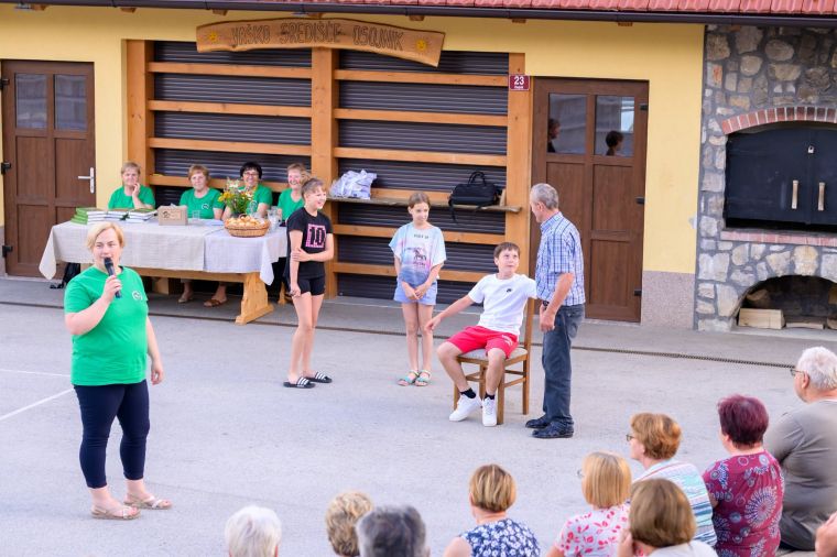 zivljenje-s-predniki-obcutimo-velicino-vaske-dediscine