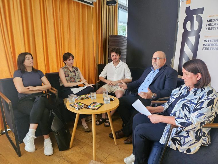 Novinarska konferenca 1 - foto Zavod Novo mesto