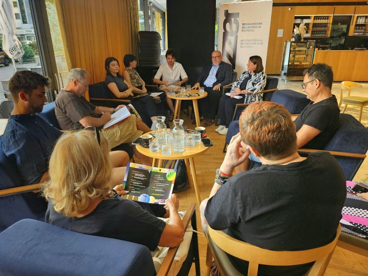 Novinarska konferenca 2 - foto Zavod Novo mesto