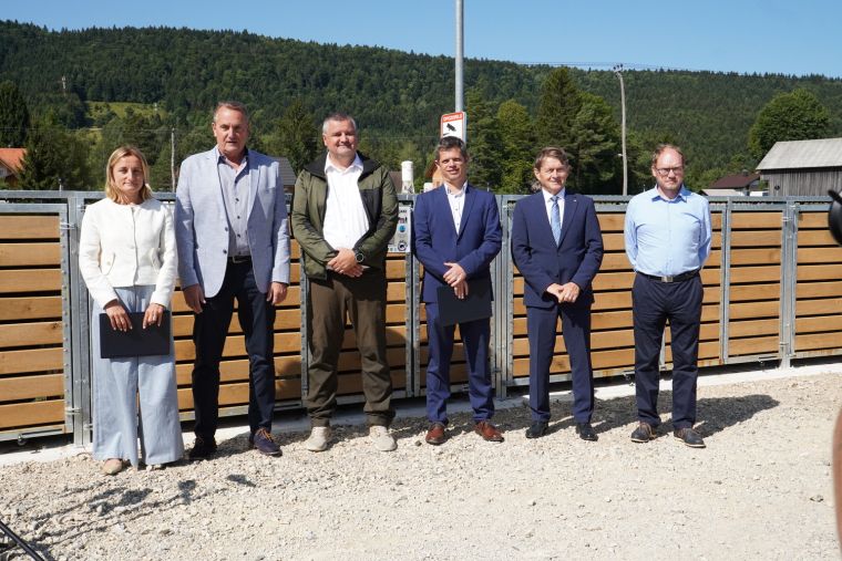 medvedovarni-smetnjaki-zavod-za-gozdove-slovenije