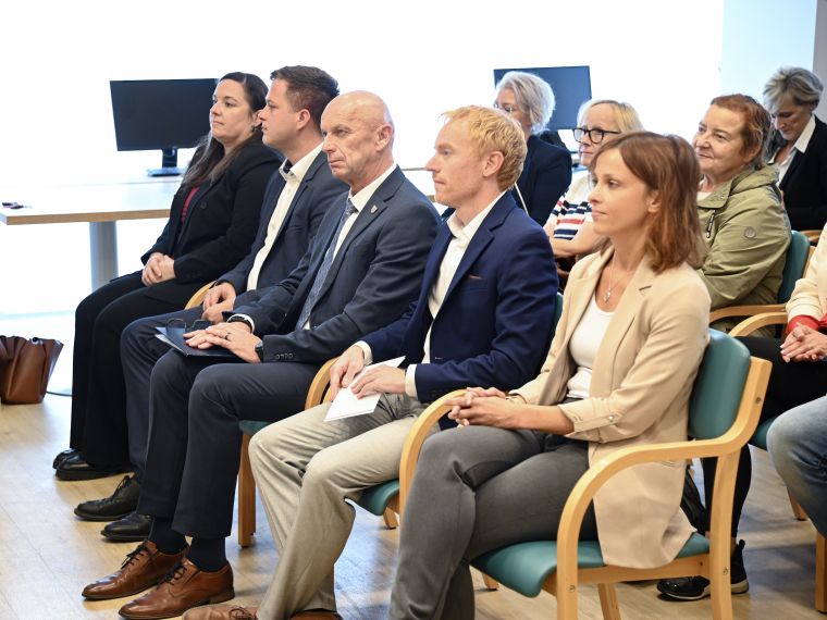 v-podmornici-uredili-prostore-za-pomoc-starejsim-na-domu
