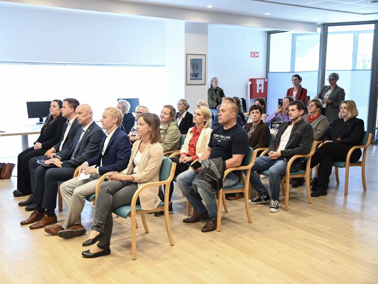 v-podmornici-uredili-prostore-za-pomoc-starejsim-na-domu