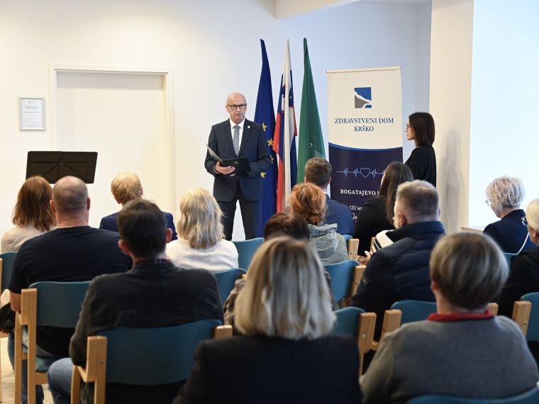 v-podmornici-uredili-prostore-za-pomoc-starejsim-na-domu