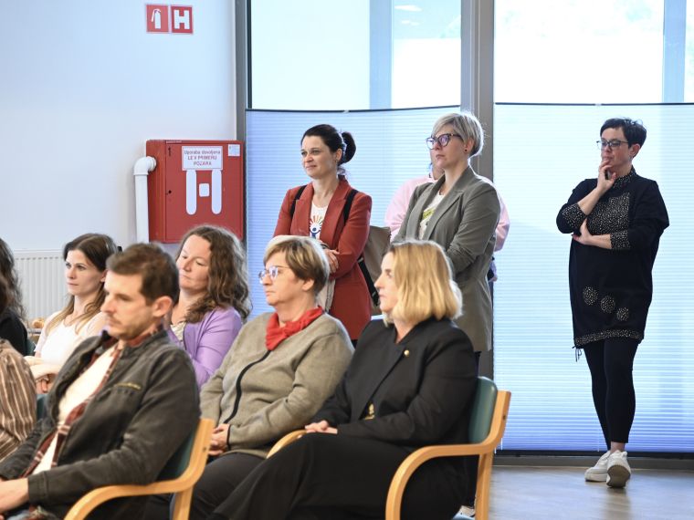 v-podmornici-uredili-prostore-za-pomoc-starejsim-na-domu