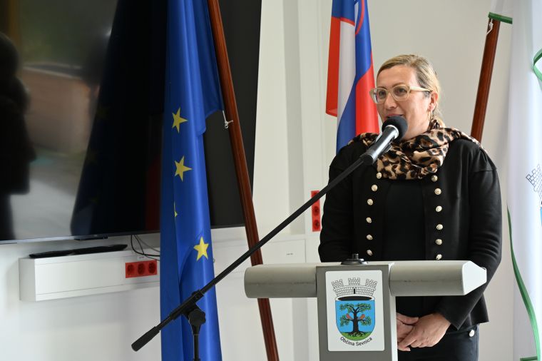 bivalna-enota-krmelj
