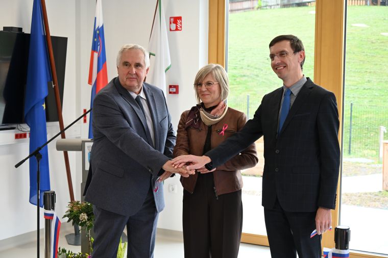bivalna-enota-krmelj