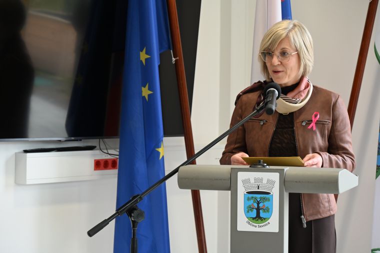 bivalna-enota-krmelj
